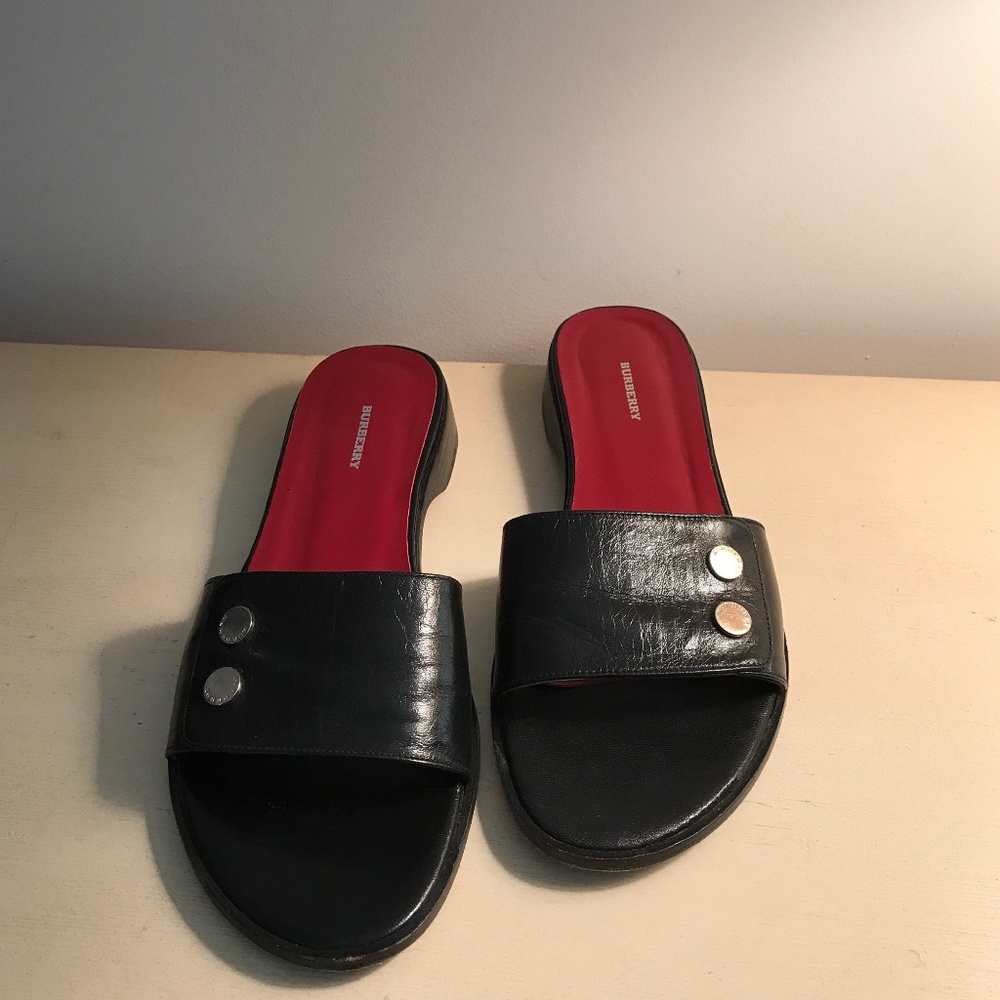 BURBERRY BLACK LEATHER SANDALS EUC - Picture 5 of 11